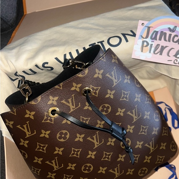 ❤️ NEONOE - MONO/BLK ❤️ - Picture 9 of 13